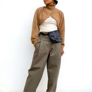 Monica Cordera Sleeves and Collar in Acorn, size OS.